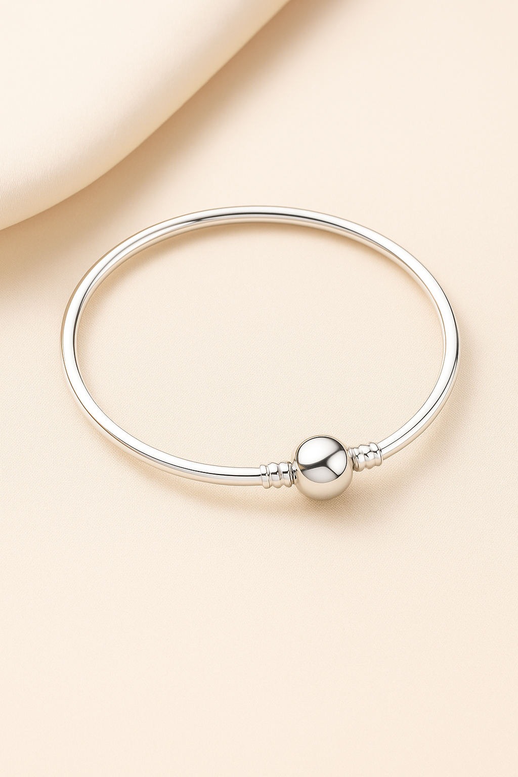 Elegant Charm Bracelet in 925 Sterling Silver